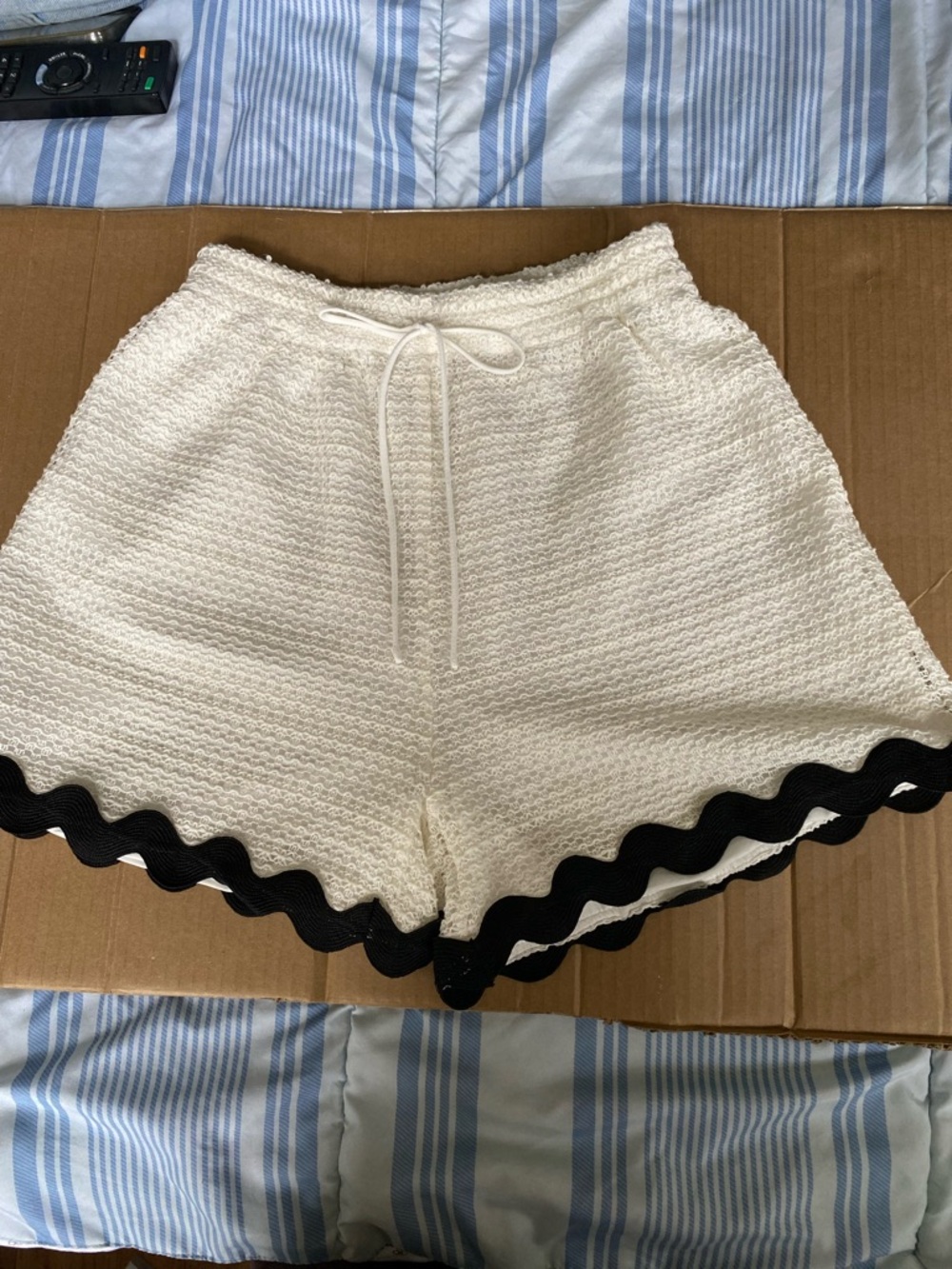 Commense Cream Crochet High-Waist Shorts with Black Scallop Trim